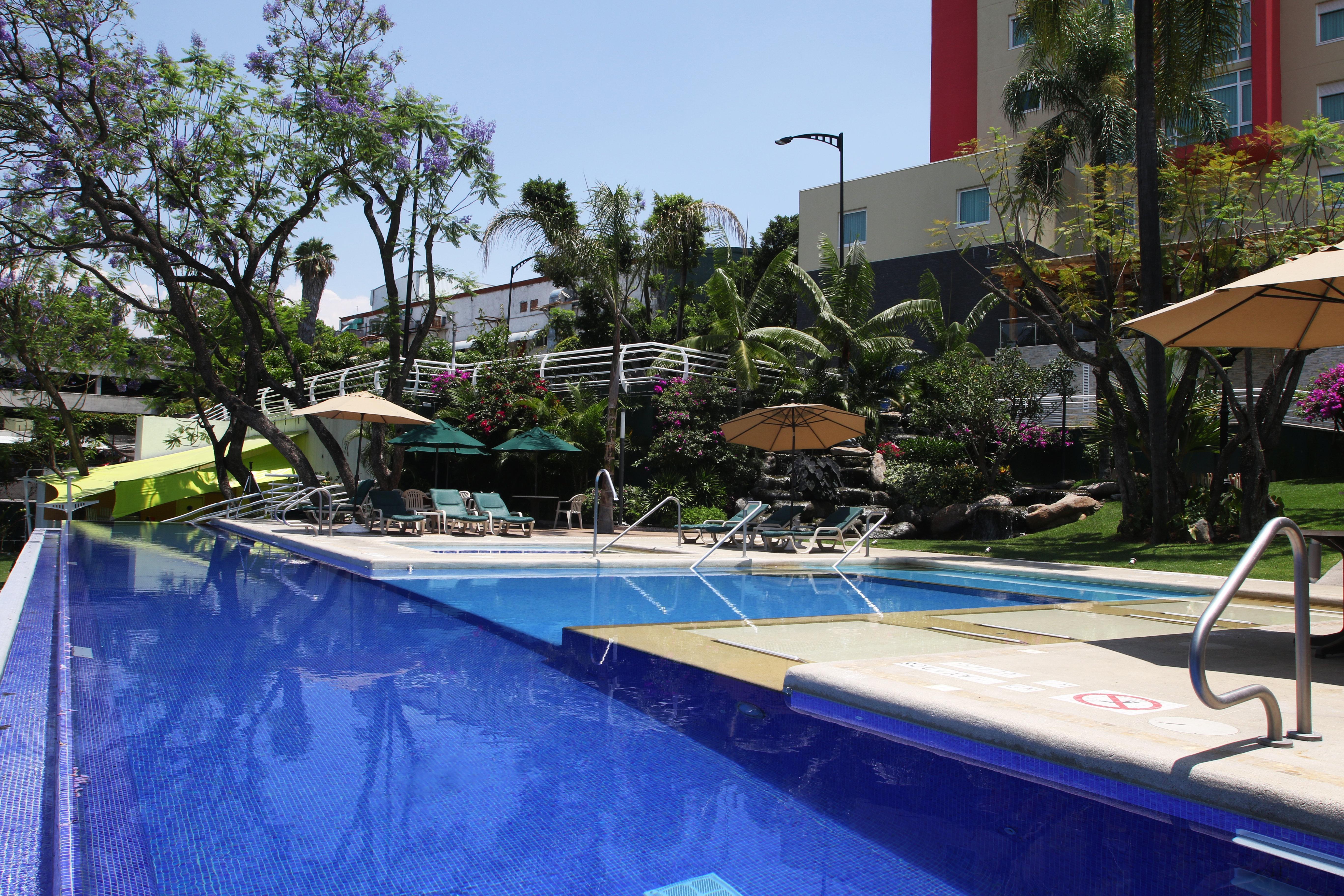 Holiday Inn Express & Suites Cuernavaca, An Ihg Hotel Екстер'єр фото